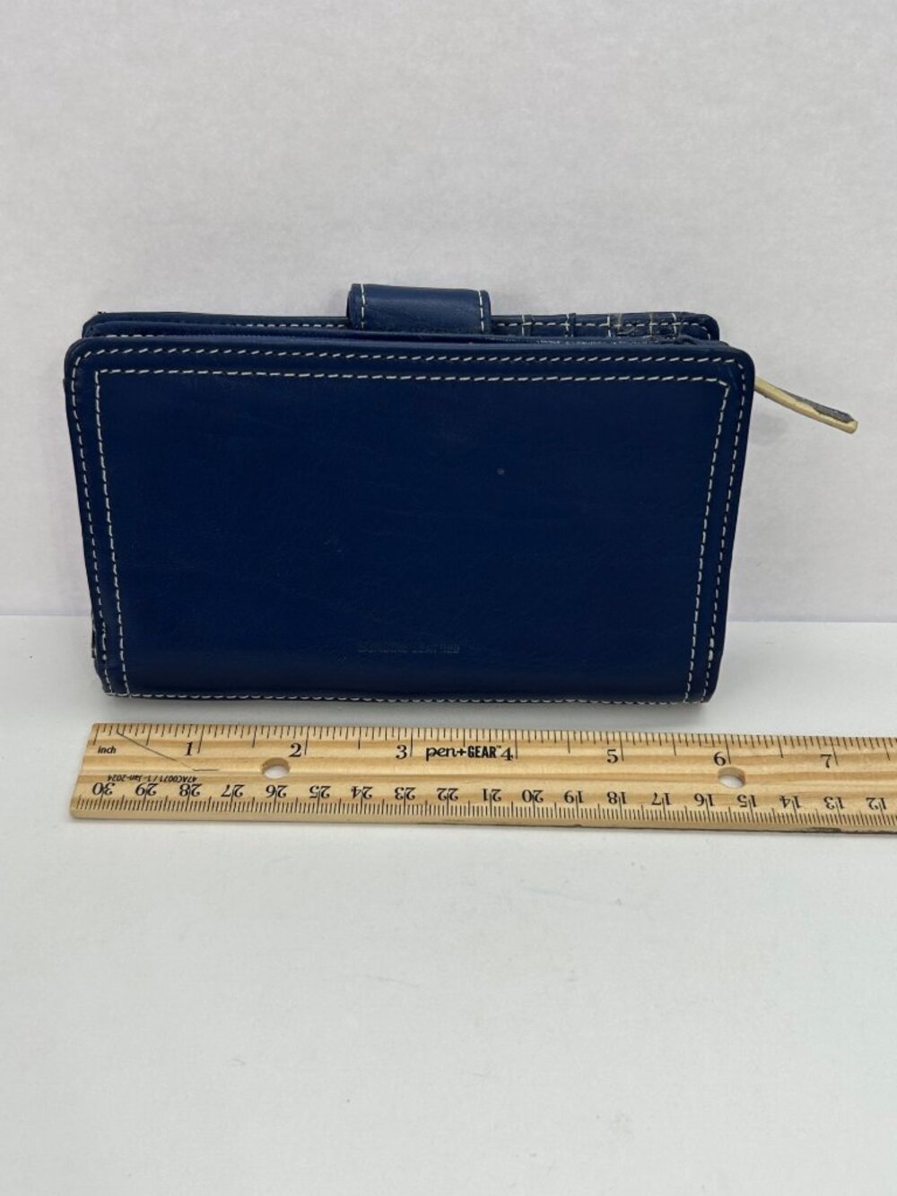 Kenneth Cole Reaction Blue Leather Wallet Metal Clasp Card Slots ID Window - Picture 3 of 8